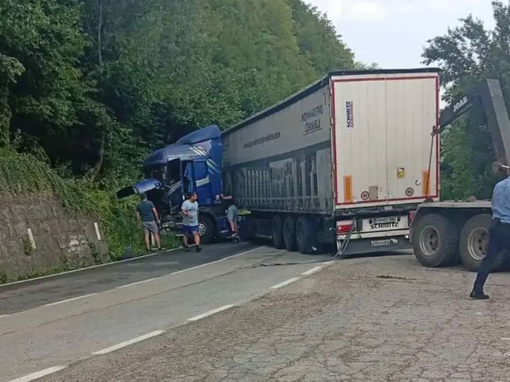 Saobraćajna nezgoda na ulazu u Banjaluku: Kamion učestvovao u sudaru