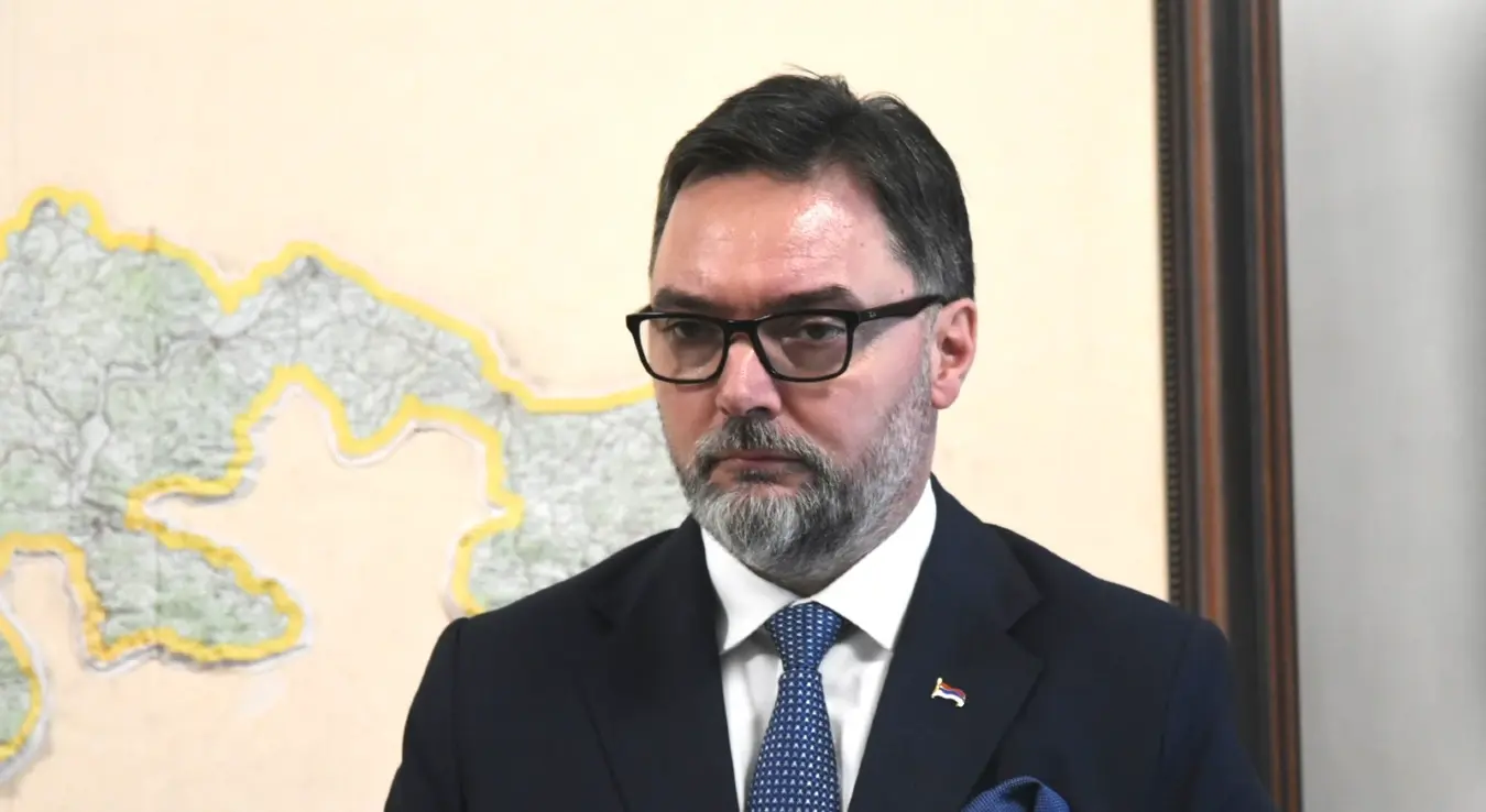 Košarac zaprijetio ambasadoru Subašiću: Nećeš vrijeđati Dodika i Trišić Babić, pa sjediti sa mnom