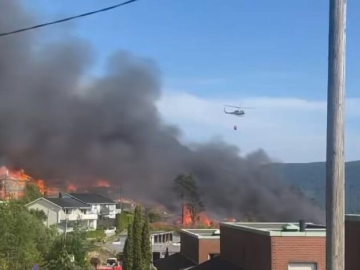 Stravičan požar u Norveškoj: Više od stotinu domova izgorjelo, stotine ljudi evakuisane