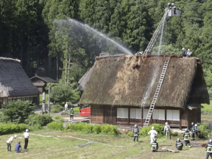 Požar u tradicijskoj japanskoj kući pod zaštitom UNESKO-a