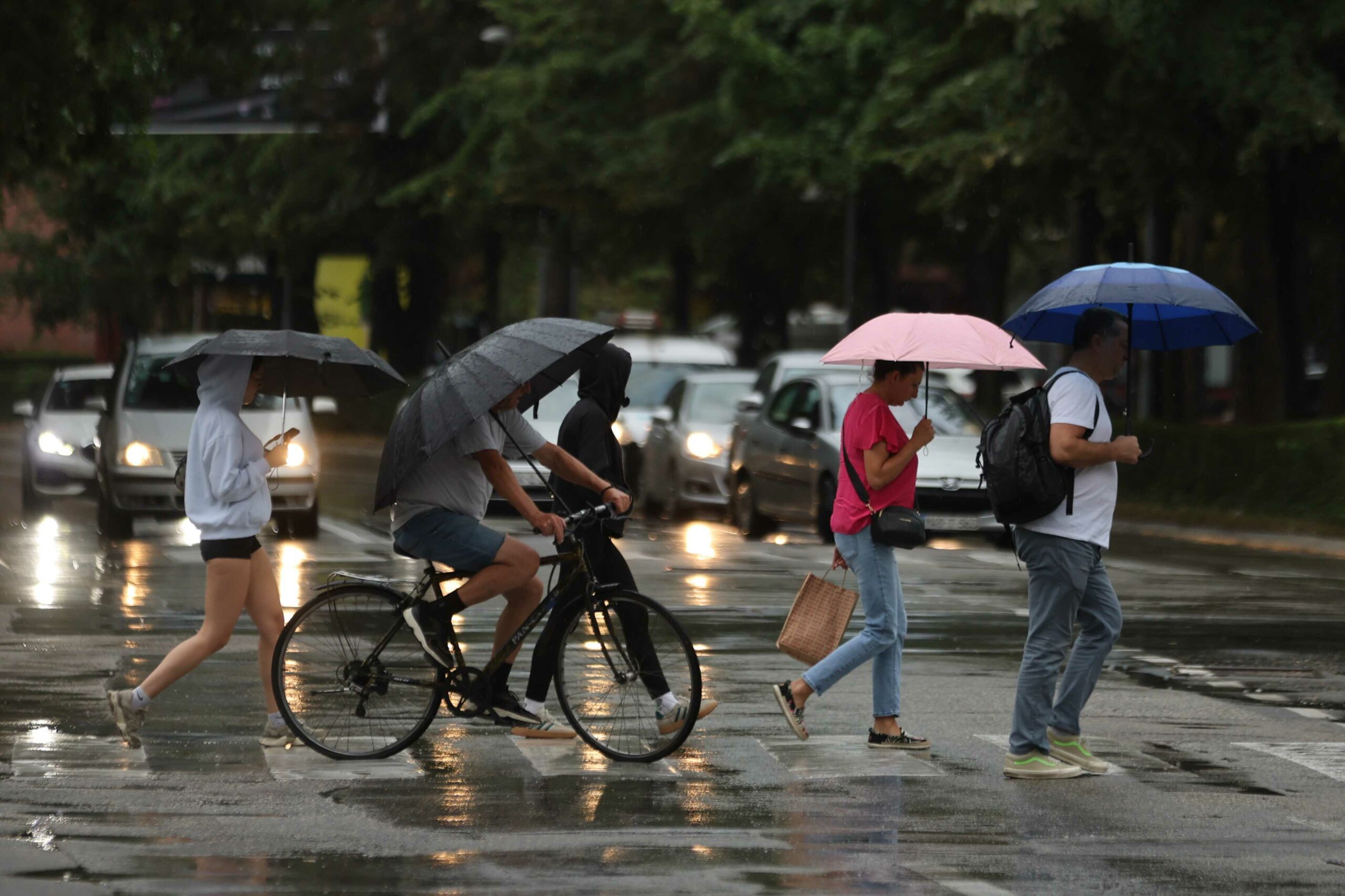 Pljusak i grmljavina rashladili Banjaluku: Temperature pale za nekoliko stepeni