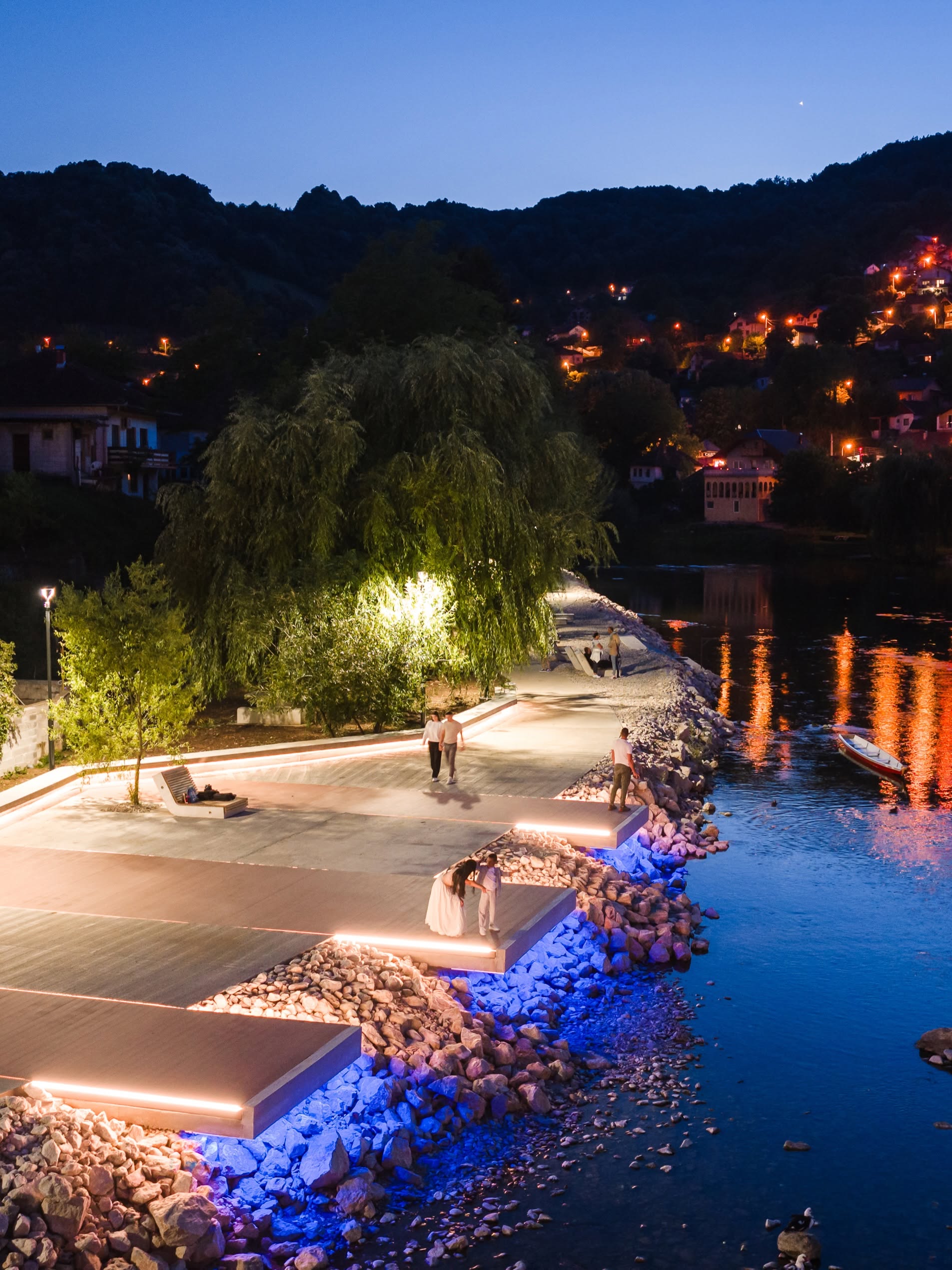 Jedinstveno šetalište uz Vrbas od večeras otvoreno: Stanivuković objavio fotografije nove dionice