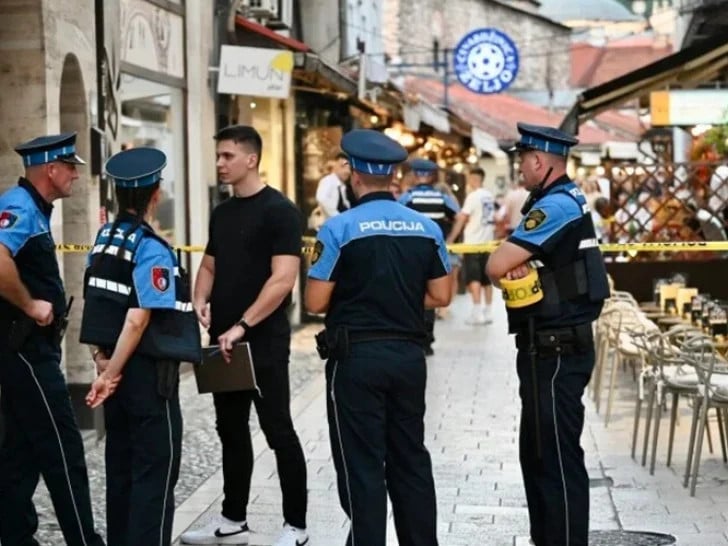 Policija nastavlja potragu za napadačem na Baščaršiji