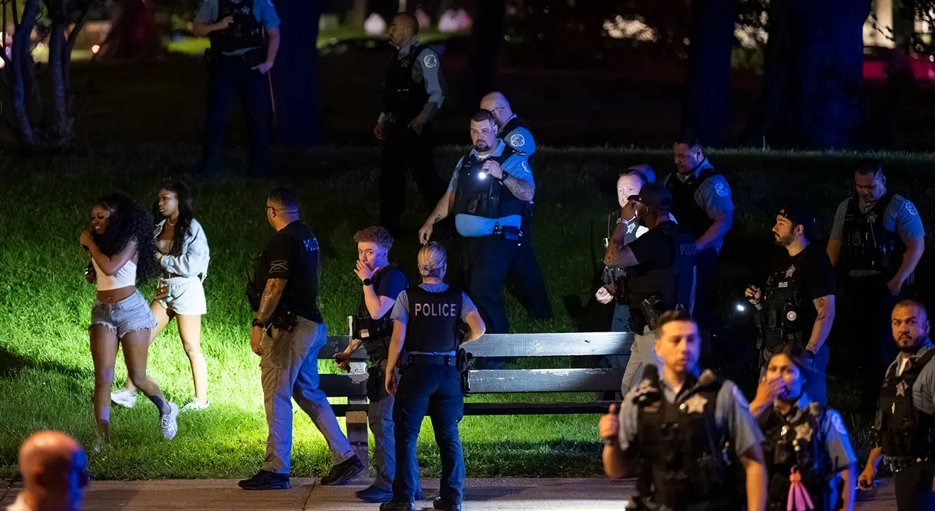 Sve češći „teen takeover“ u Americi: Okupljanja mladih prerastaju u pucnjave i masovna hapšenja