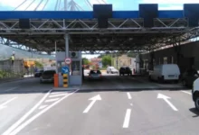 Zašto različito prezime djeteta i majke nije prepreka za prelazak granice