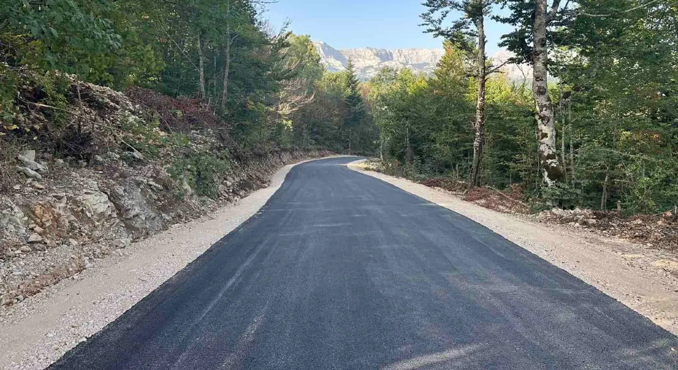 Počelo asfaltiranje puta ka Nevesinju
