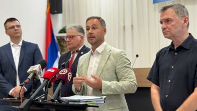 Novi savez tri opozicione stranke u Srbiji nosi ime „Narodna Srbija“