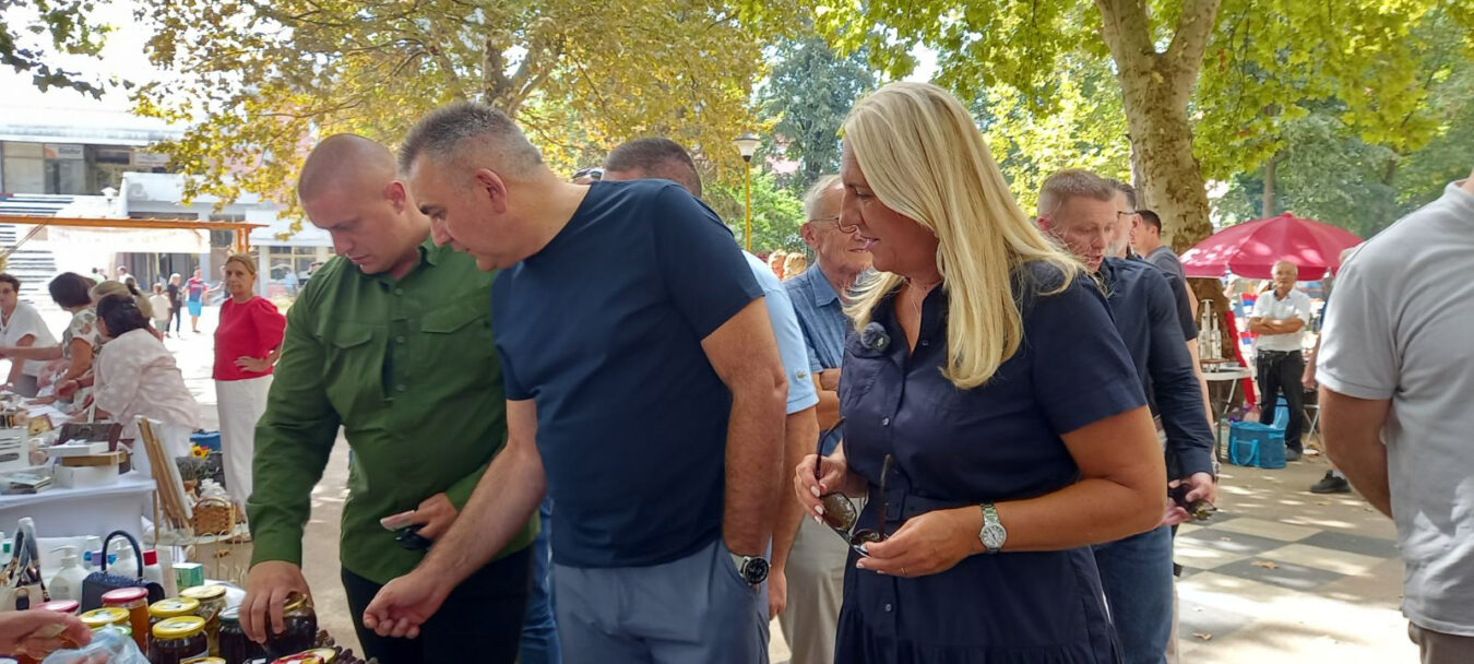 Gastro susreti u Brodu okupili oko 100 izlagača i takmičara