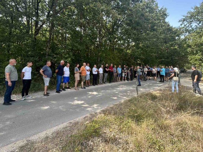 Protest u Zupcima: Mještani sumnjaju da su požari podmetnuti