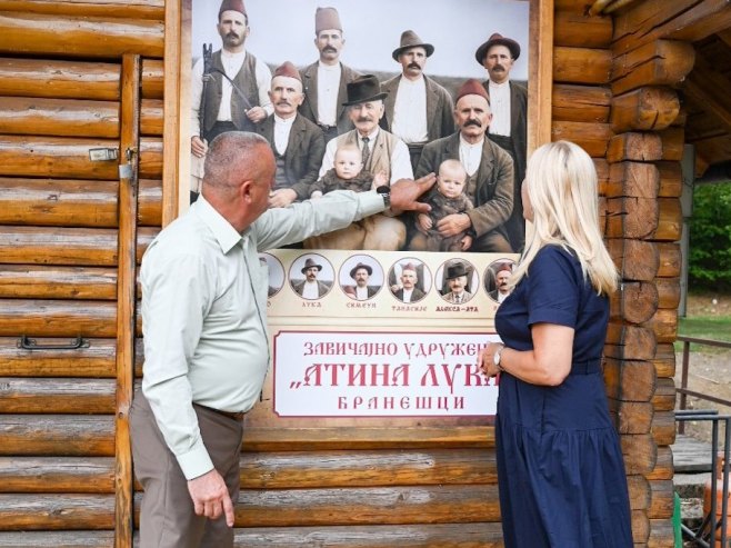 Cvijanovićeva na porodičnoj „Aleksijadi“ u Branešcima