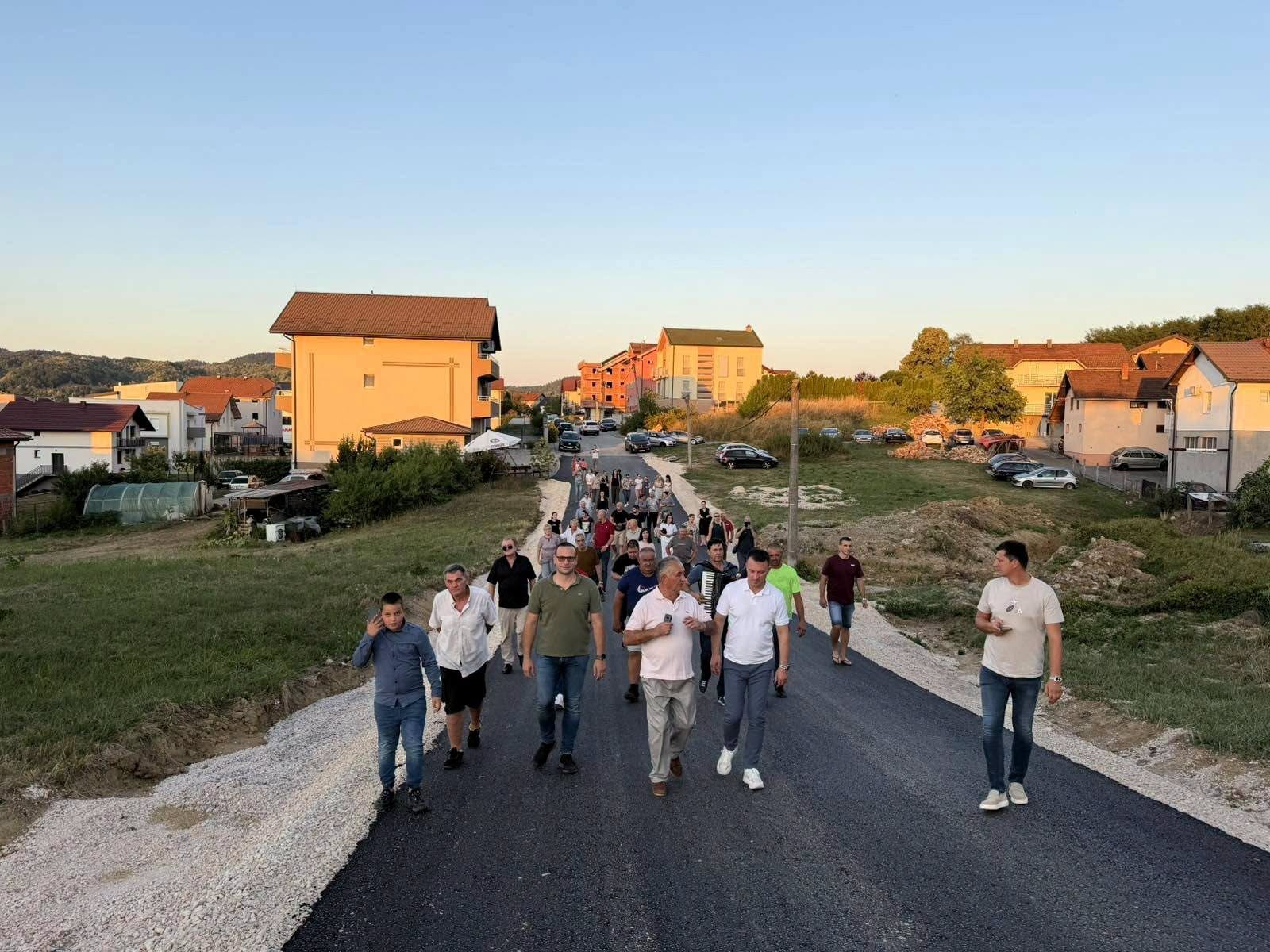 SNSD Banjaluka: Asfaltirane ulice u Adi i Šargovcu, obnovljeno igralište u Lazarevu