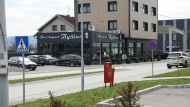 Putin i Tramp na Tunjicama: Turisti zastaju da vide neobičnu postavku