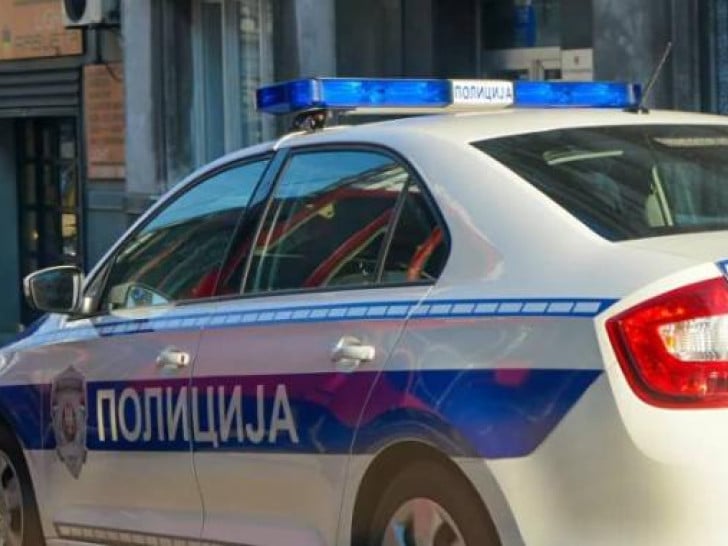 Eksplozija u Velikoj Moštanici srušila porodičnu kuću, jedna osoba zarobljena