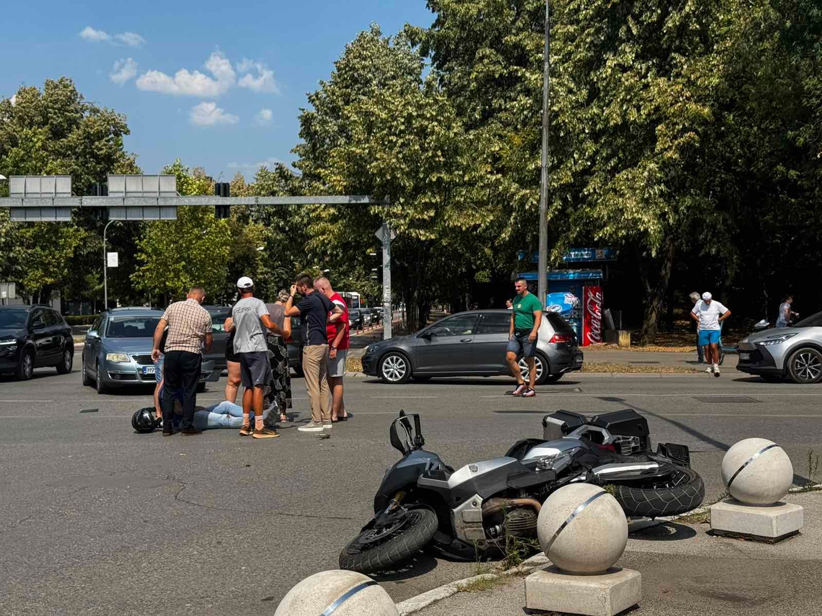 Motociklista povrijeđen u sudaru kod Narodnog pozorišta