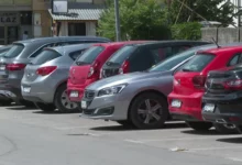 Zašto je utišavanje radija prirodna reakcija dok tražite parking?