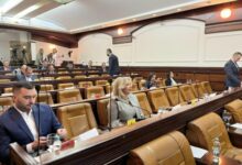 Stanivuković i Mandić u okršaju: Od „šminkanja grada“ do „karijesa u zubima“