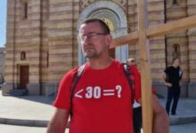 Šinik drvenim čamcem kreće na humanitarni put od 478 kilometara