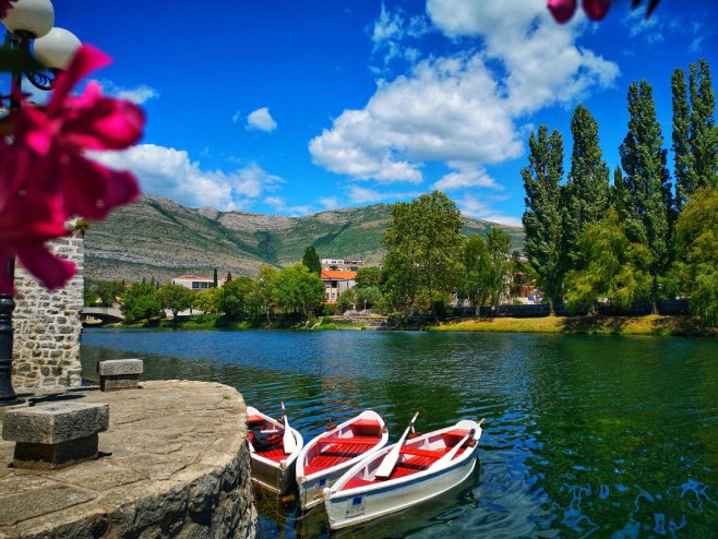 Vruće i sunčano: temperature do 39 stepeni