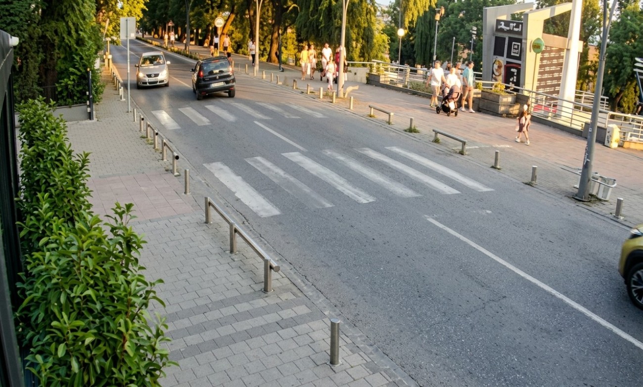 Saobraćajna nesreća u Kraljevu: Djevojčica (5) preminula pošto je automobil naletio na trotoar
