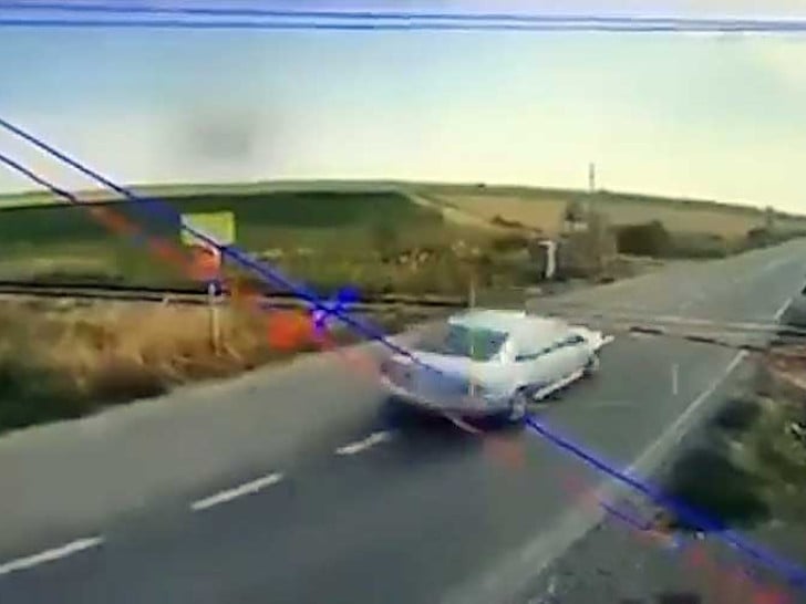 Tragedija kod Odžaka: Kamere zabilježile kako je automobil zaobišao spuštenu rampu