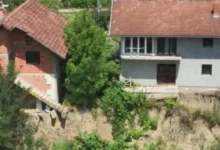 Prijetnja i dalje traje: klizište u Česmi ugrožava domove mještana
