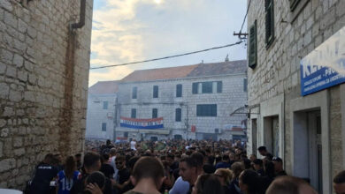 Tompsonov koncert u Imotskom obilježili ustaški pozdravi