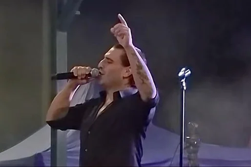 Darko Lazić na meti ismijavanja zbog pjevanja