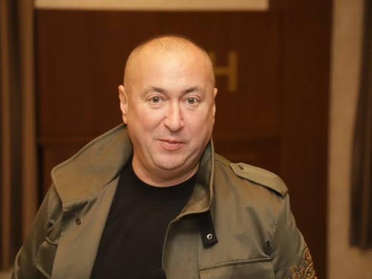 Radiša Trajković Đani mijenja izgled zuba
