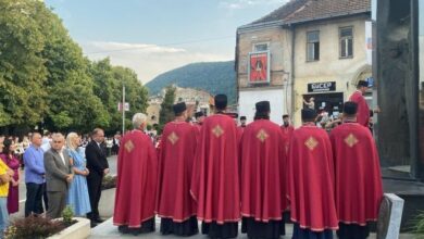 Slava grada Zvornika proslavljena uz litiju i pomen borcima