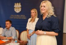 U toku su prijave za podršku roditeljima prvačića od 100 KM