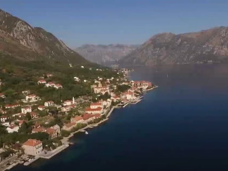 Noćni sudar dva plovila u Boki, 15 ljudi lakše povrijeđeno