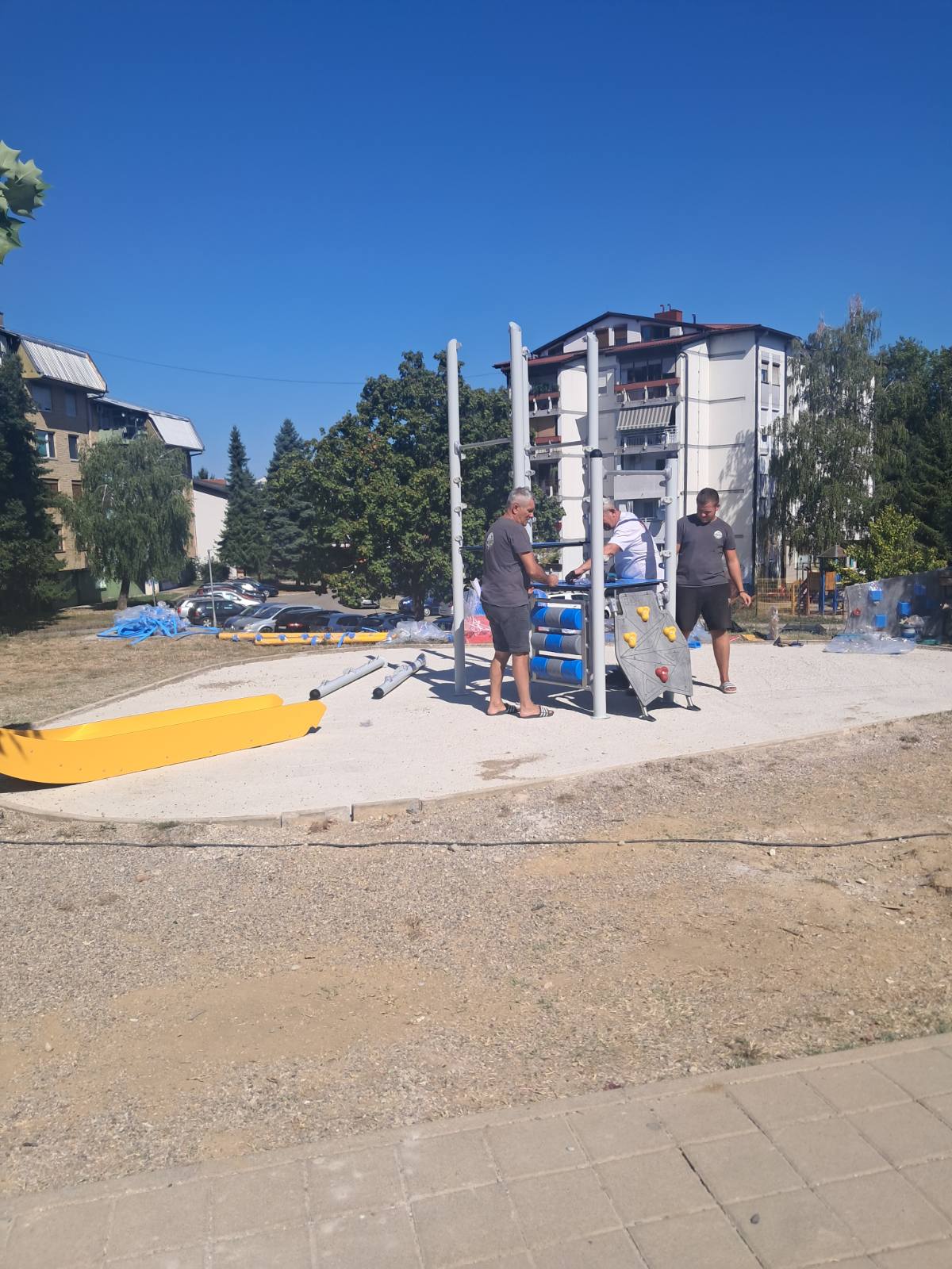 U toku je sanacija dječijeg igrališta u Ulici Sime Miljuša