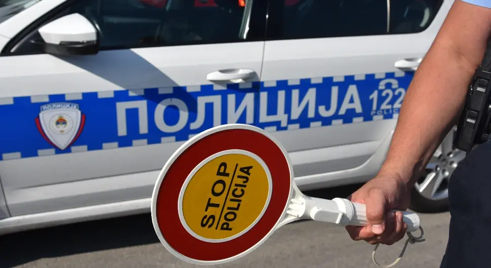Šaljivi vic dana: Mujo, Haso i policajac