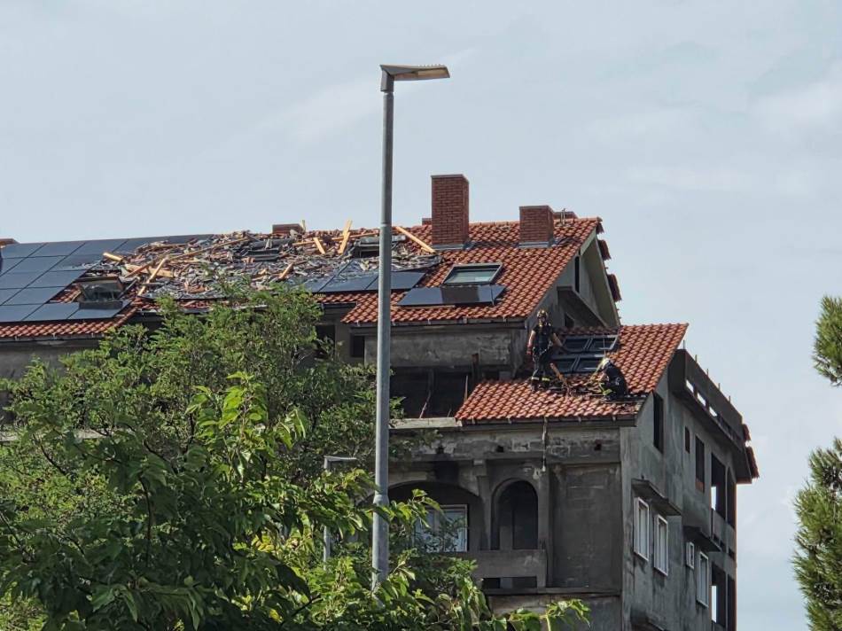 Obilno nevrijeme na Jadranu: Rab pod vodom, novi meteoalarm za Istru