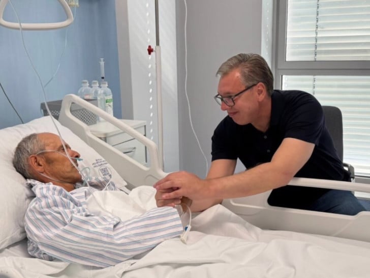 Vučić posjetio Raškovića u Kliničkom centru Srbije