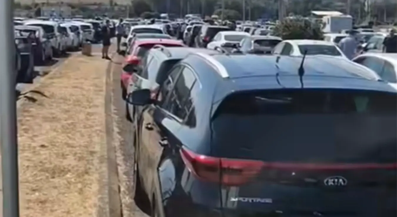 Haos na Evzonima: saobraćajni kolaps na ulazu u Grčku