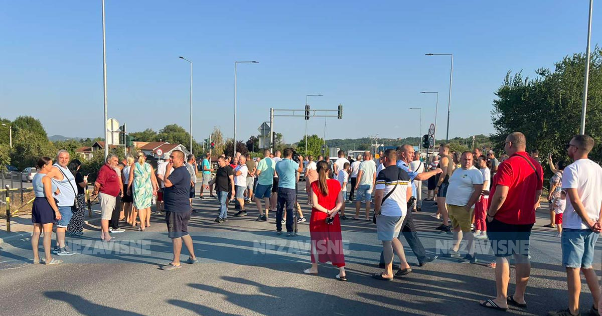 Mještani blokirali magistralni put zbog vodosnabdijevanja