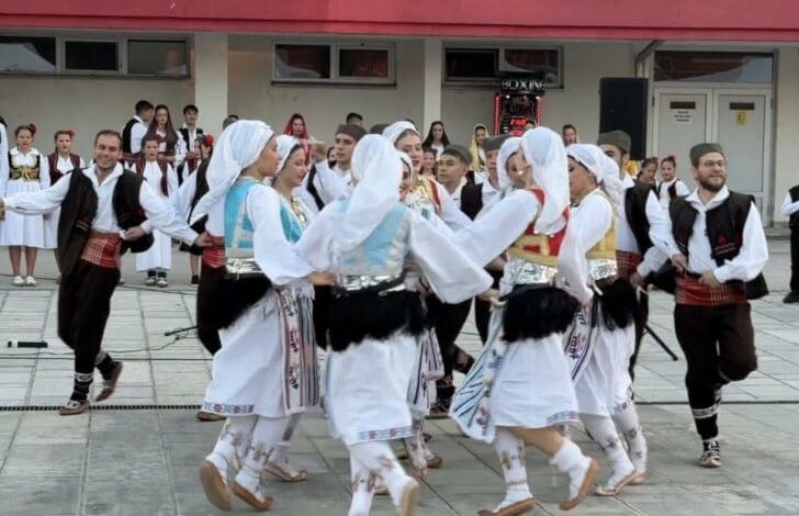 KUD „Slavija“ ispunio Trg Republike Srbije igrom i pjesmom