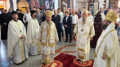 Mitropolit Fotije u Tesliću služi liturgiju i osvešta temelje parohijskog doma