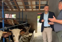 Trninić posjetio poljoprivrednike u Gradišci i Laktašima