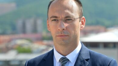 Simić: Kfor ne treba da napušta most na Ibru