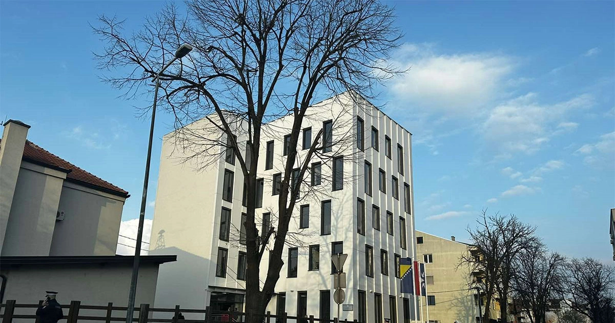 Potvrđena optužnica: Muškarac se tereti da je pretukao oca i majku na području Lopara