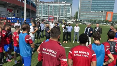 Premijer Srpske obišao trening Borca: Obezbijeđen čarter let za Vikingur