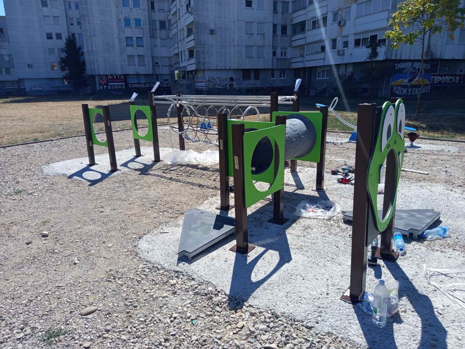 U Boriku počela montaža igračaka na igralištu