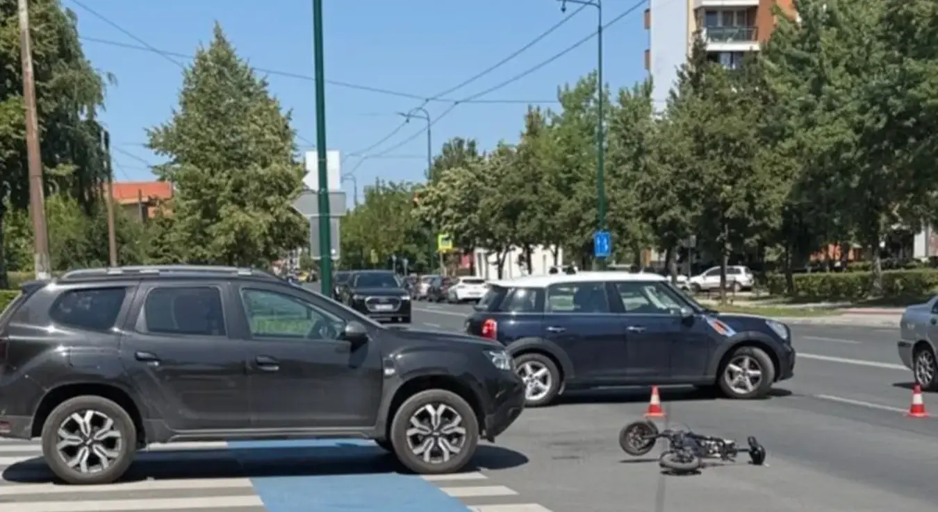 U saobraćajnoj nesreći na Dobrinji povrijeđen vozač električnog trotineta