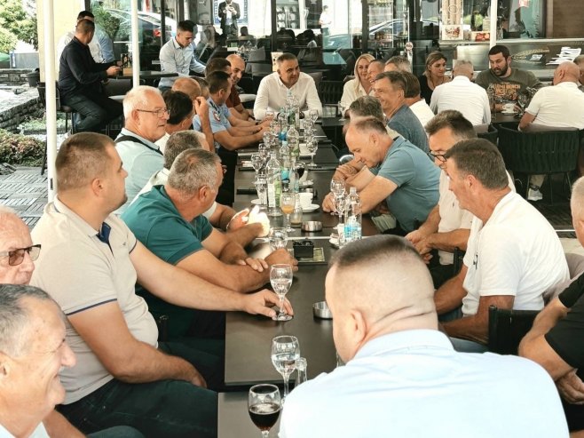 Minić uživao među lovcima u Prnjavoru