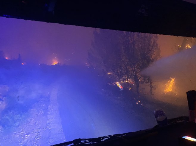 Vatrogasci uspjeli obuzdati požar na Ivanici
