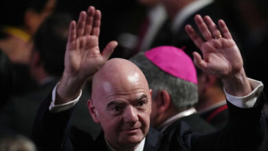 Infantino uprkos molbi doputovao na omladinski turnir