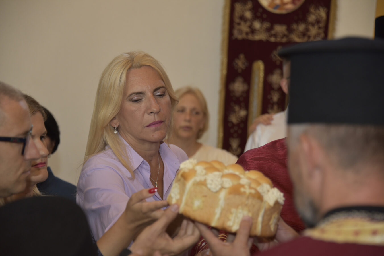 Cvijanovićeva: Preobraženje nek' Prnjavoru donese zdravlje, slogu i blagostanje
