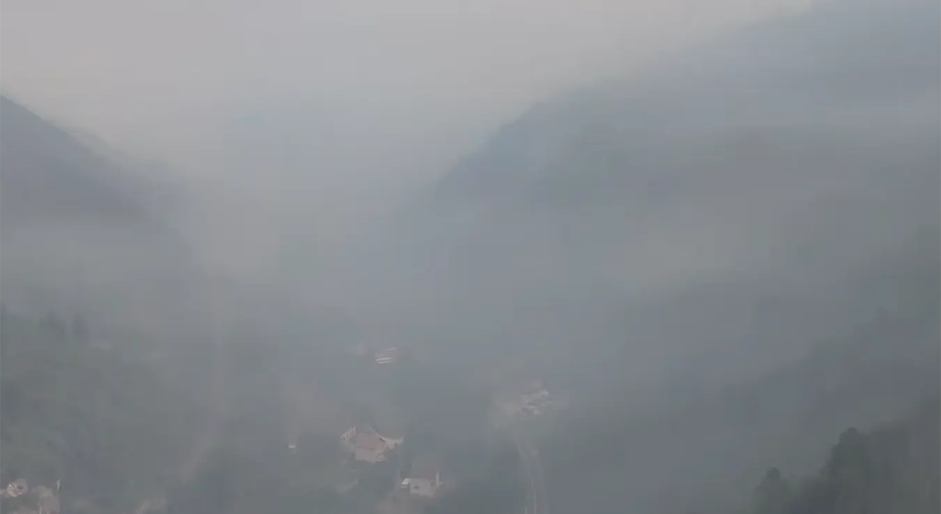Požar kod Konjica i dalje aktivan, stižu pojačanja